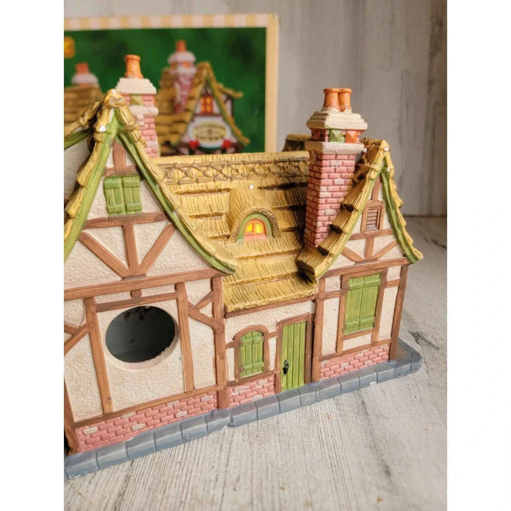 Lemax Haypenny Tavern village accessory Xmas Victorian bar wreath